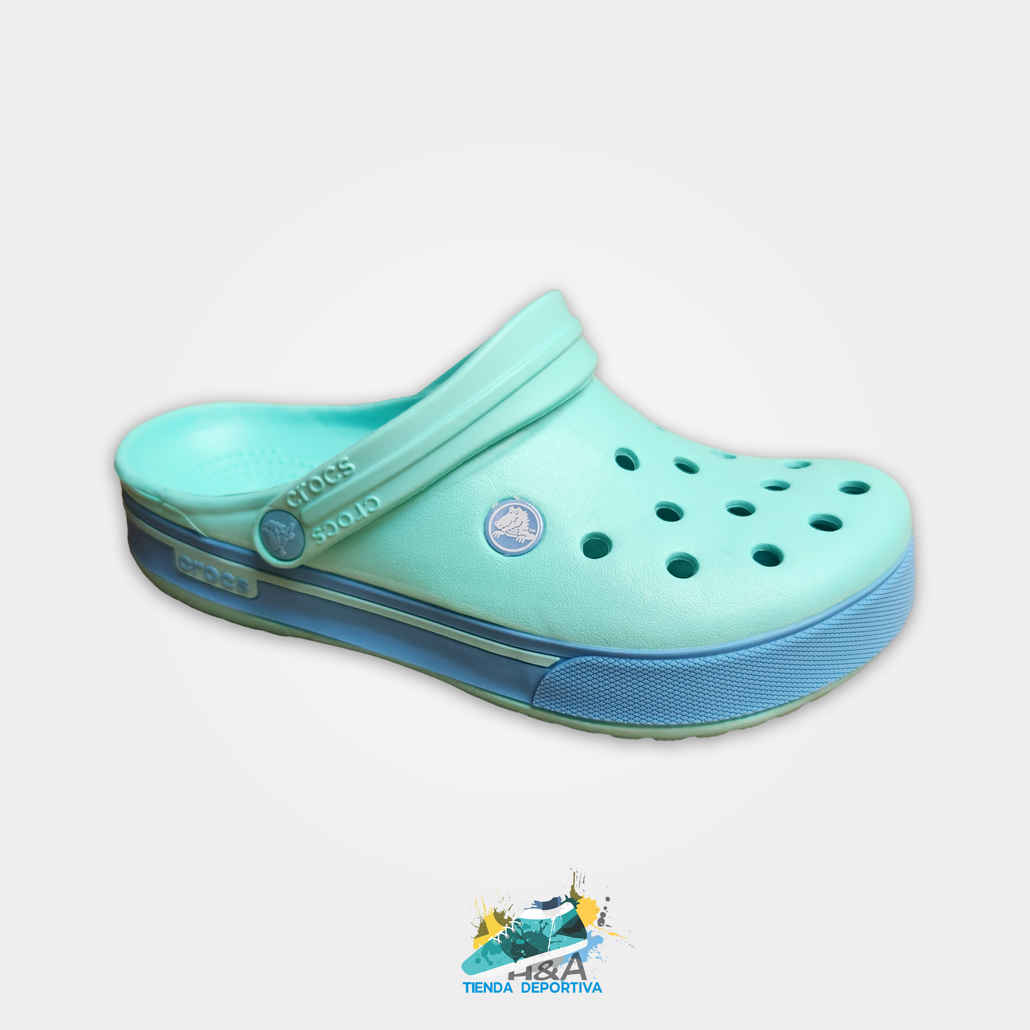 Crocs Clasicos Azul Claro Suela Azul