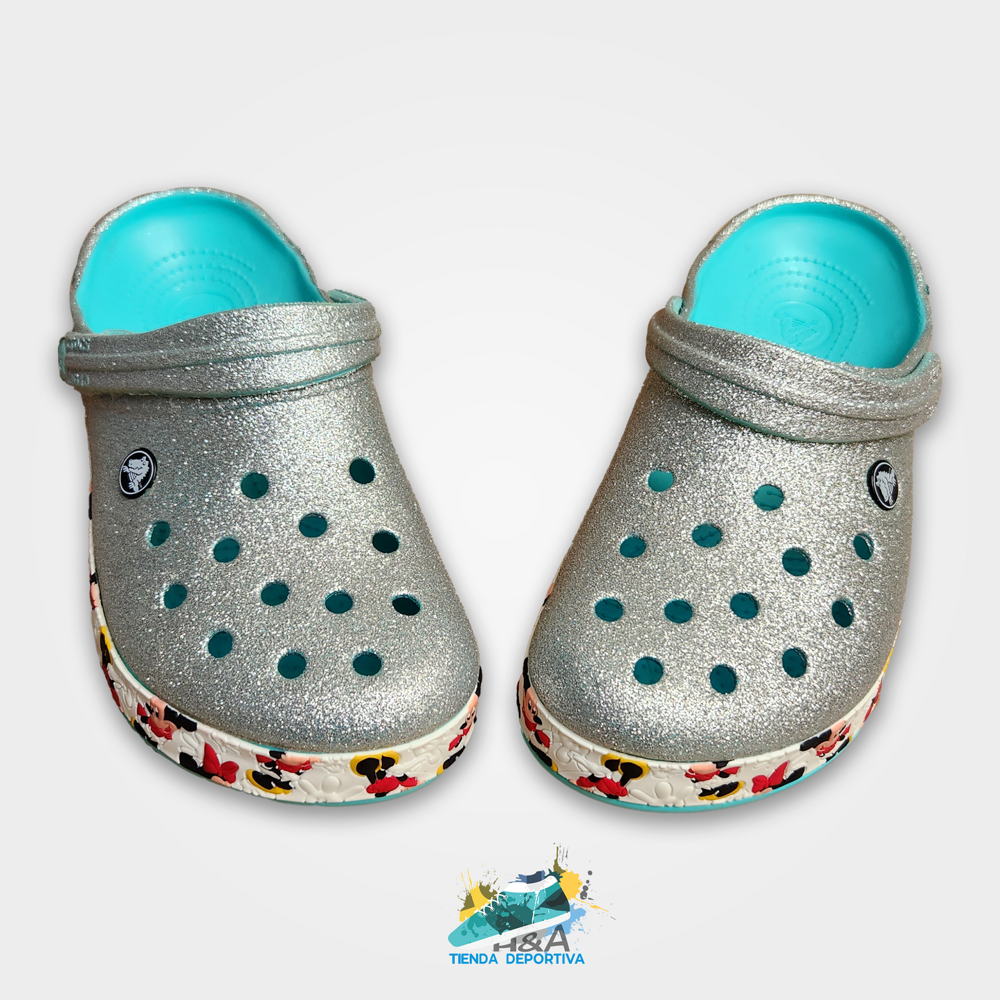 Crocs Clasicos Mirellados Gris Suela Mickey Mouse