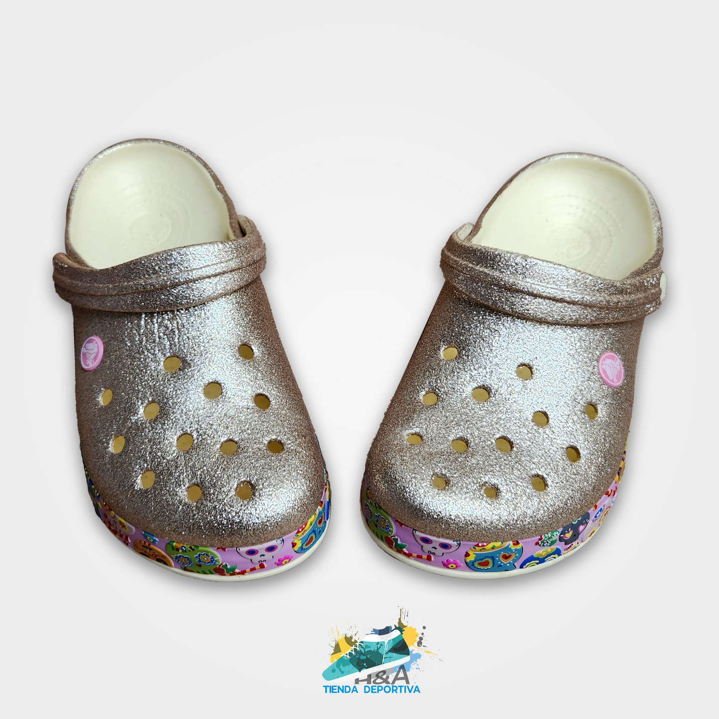 Crocs Clasicos Plateados Suela Catrina