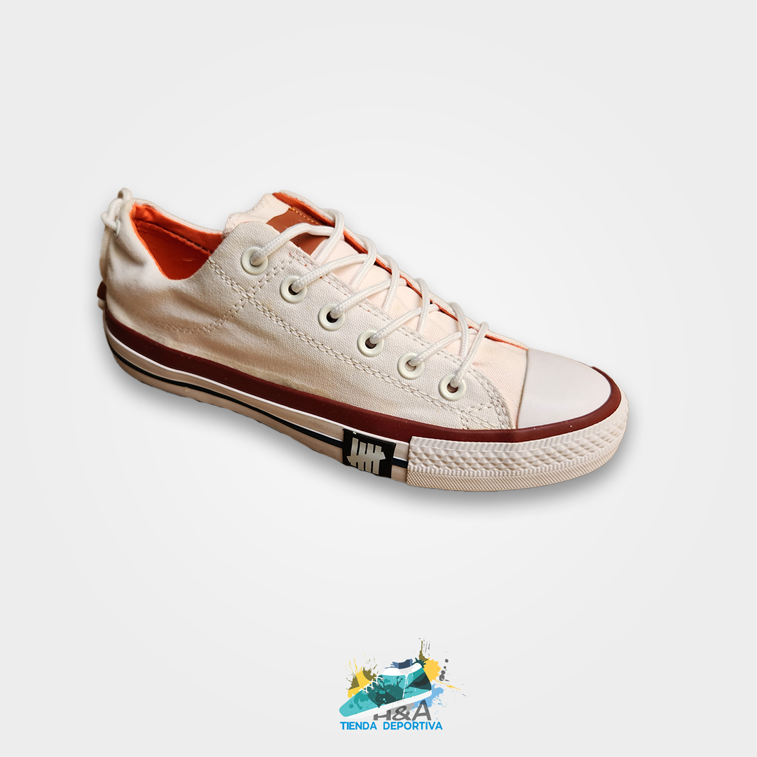 Converse Chuck Taylor Star Linen Blancos