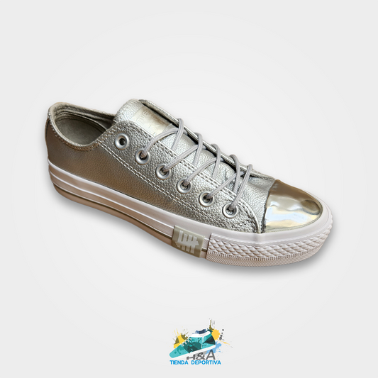 Converse Chuck Taylor Cuero Plateado